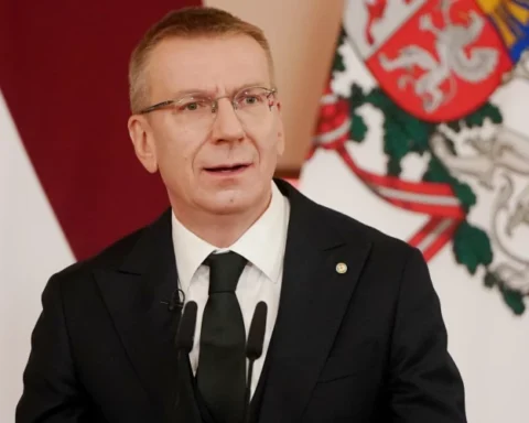 Ринкевич: безответственное общение в соцсетях подрывает единство жителей Латвии