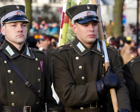 Сегодня в Риге пройдет репетиция парада с участием армии, союзников и гражданских служб