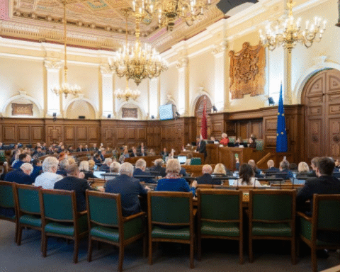 Сейм Латвии увеличил бюджет на 2 миллиона евро при обсуждении экономии