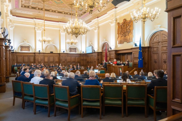 Сейм Латвии увеличил бюджет на 2 миллиона евро при обсуждении экономии