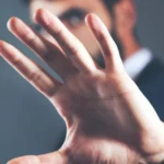 Съемка латвийских чиновников: омбудсмен предостерегает о возможных юридических последствиях