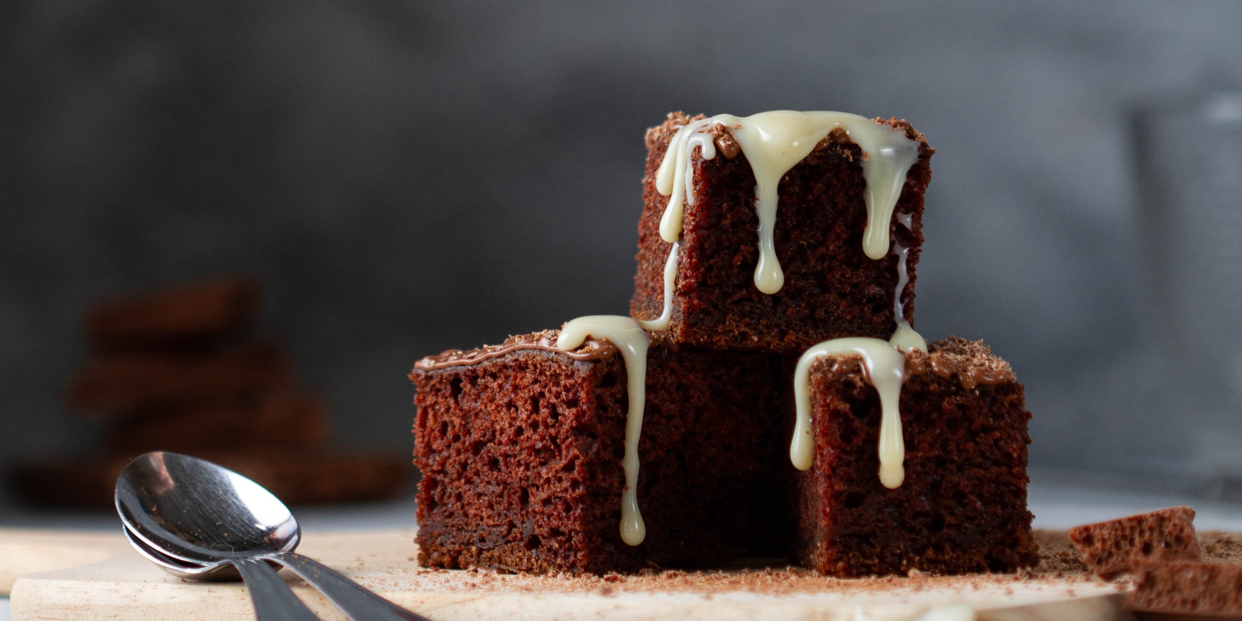 Шоколадный брауни со сгущёнкой готовится за 40 минут