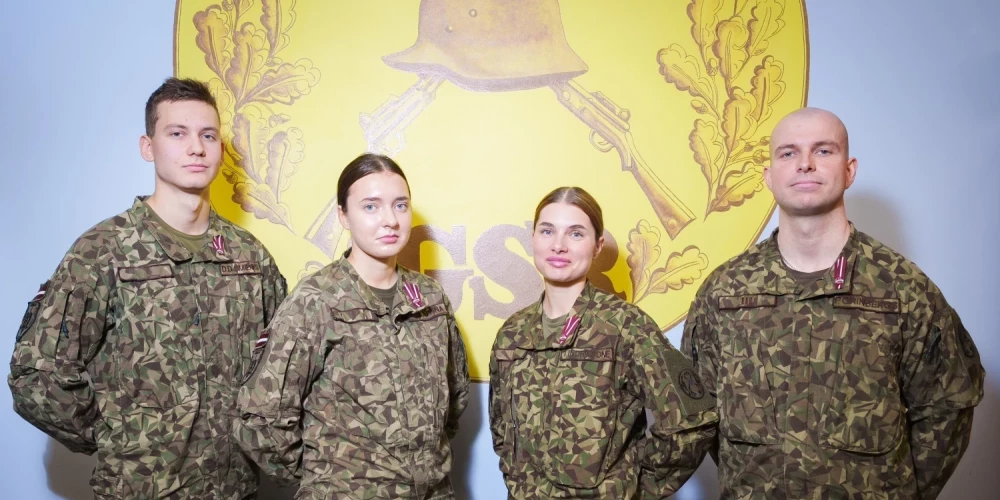 Служба почетного караула у Памятника Свободы: воспоминания солдат о буднях и испытаниях