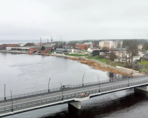 Снег, дождь и гололедица ожидают Латвию в ближайшие дни