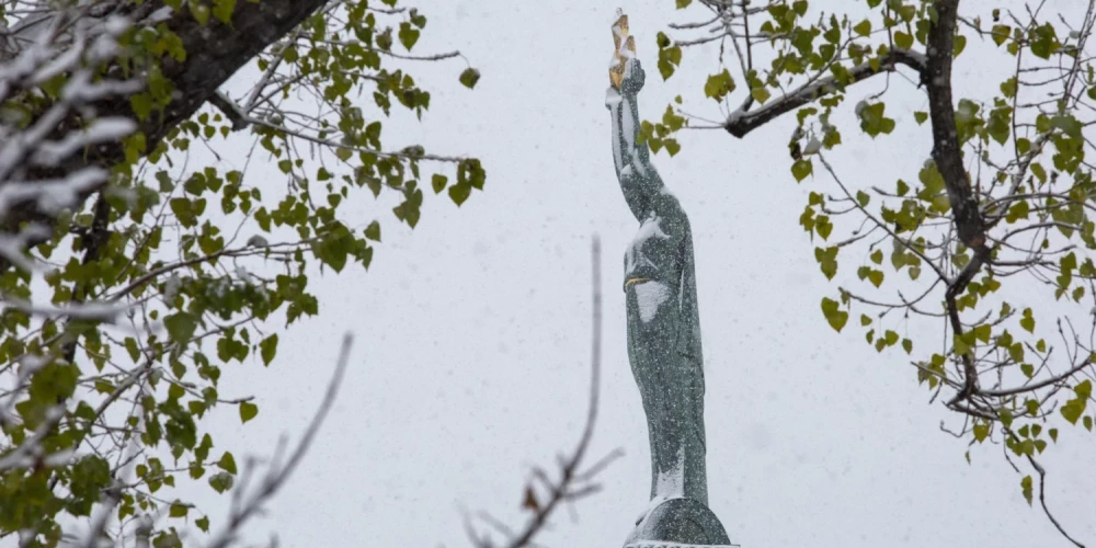 Снег и гололедица ожидаются на праздниках, температура снизится до -5 градусов