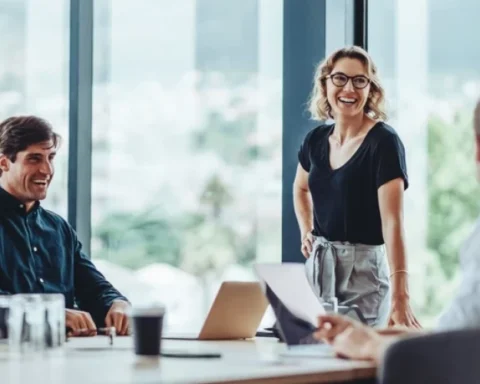 Топ-вакансии в Латвии: хорошая зарплата и гибкий график привлекают соискателей