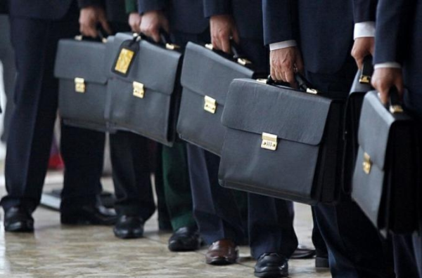 В 2024 году в латвийских министерствах уволят 1147 чиновников