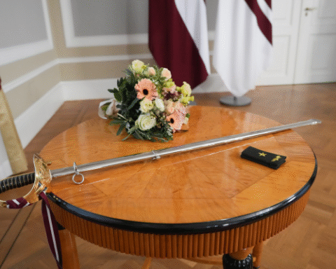 В Латвии полковник Сандрис Гаугерс получил звание генерала