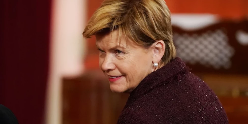 В Латвии сотни чиновников не умеют заполнять декларации о доходах