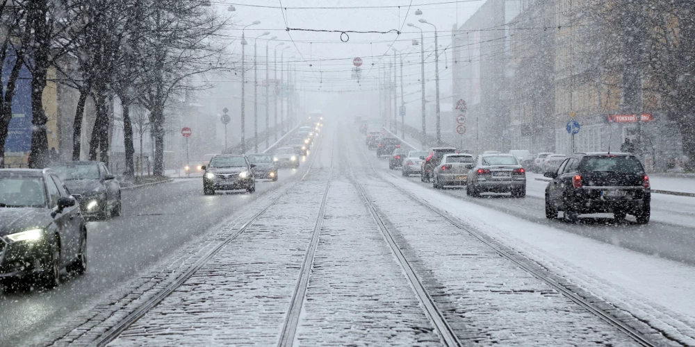 В Латвии стартует метеорологическая зима, прогнозируют аномально тёплую погоду