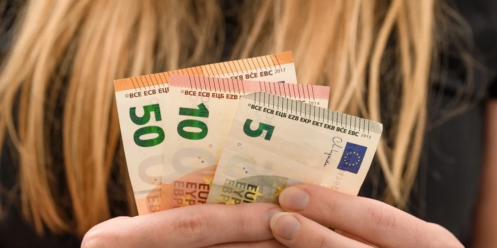 В Латвии в 2024 году увеличат пособия на детей, включая студентов колледжей и вузов