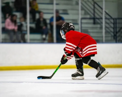 В Литве от травм на хоккейной тренировке скончался 13-летний мальчик