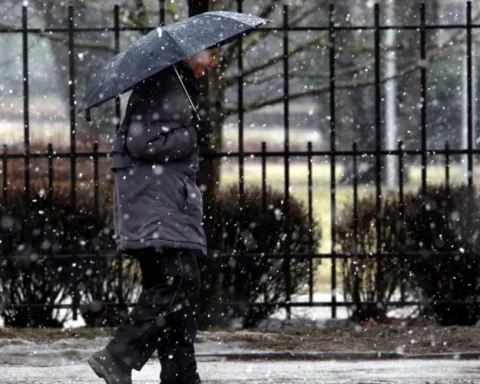В пятницу в Латвии ожидаются дожди и снег, температура до +6 градусов