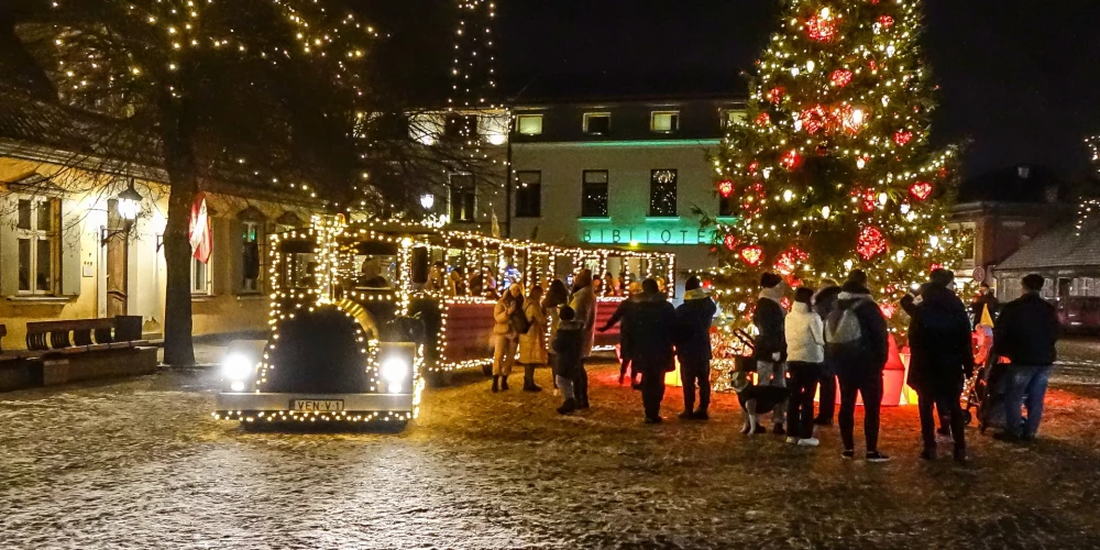 В Вентспилс возобновляется рождественский паровозик: расписание и стоимость поездки