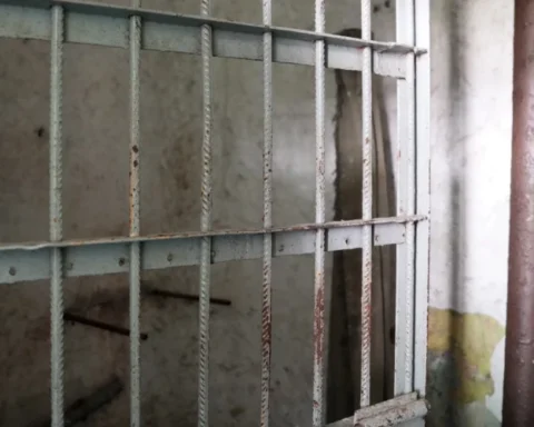 Закрытие Гривской тюрьмы в Даугавпилсе: заключенных переведут, сотрудников сократят