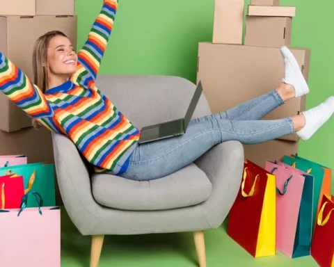 Жители Латвии готовятся к Черной пятнице: растут расходы и спрос на рассрочку