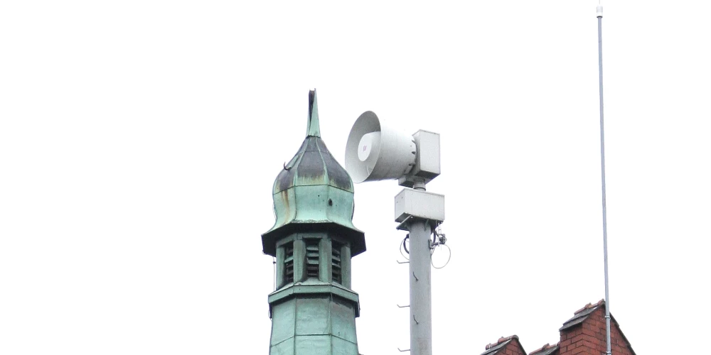 Жители Латвии услышат сирены и получат экстренное уведомление на смартфоны