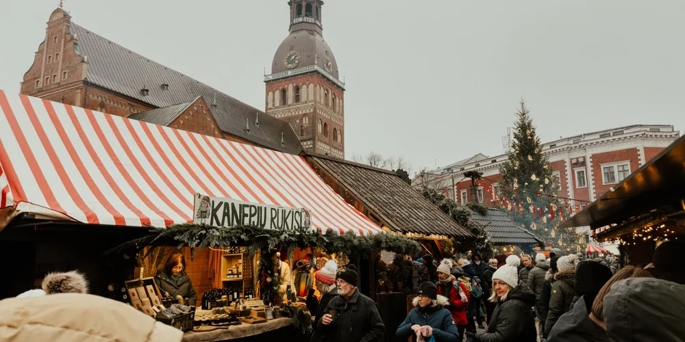 31 декабря на Домской площади пройдет новогодняя встреча с танцами и ярмаркой