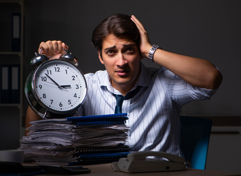 Рост сверхурочной нагрузки: власти РФ готовят резкое изменение трудовых норм