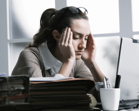 Россиян призвали перейти на шестидневную рабочую неделю на фоне замедления экономики