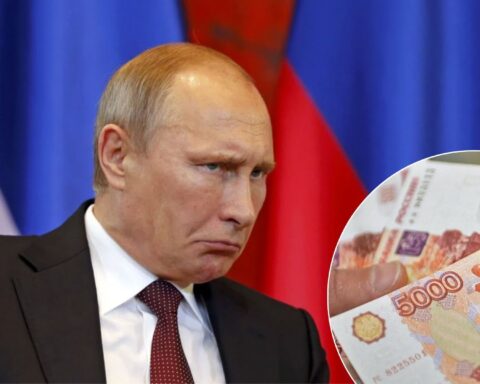 В российском бюджете нарастают проблемы с выплатой зарплат