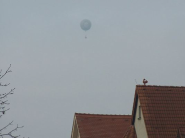 Аэропорт Вильнюса закрывался трижды за ночь из-за угрозы метеозондов с контрабандой