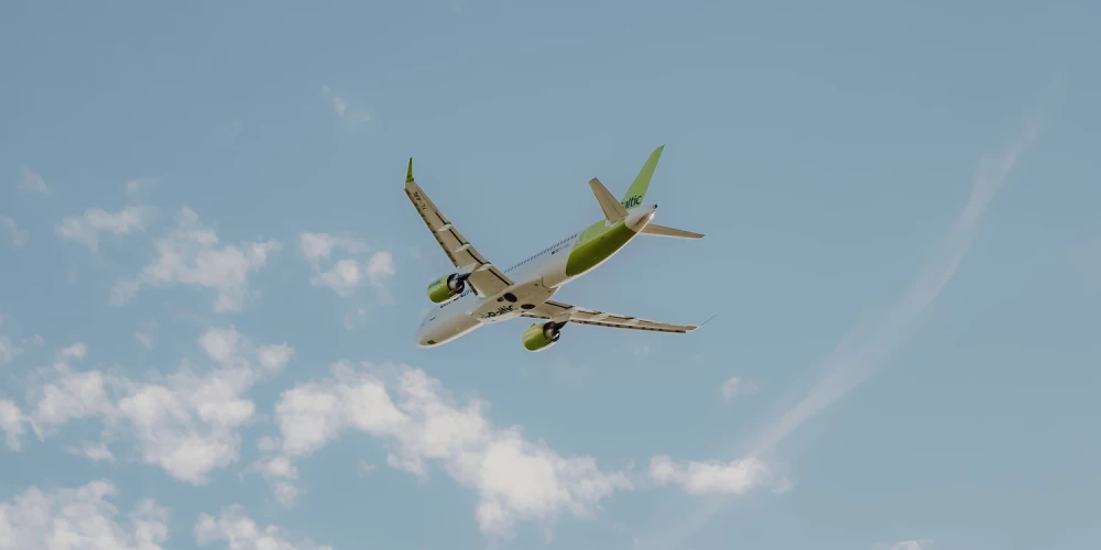 airBaltic запускает новые прямые рейсы из Риги в Варшаву и Гетеборг летом 2026 года