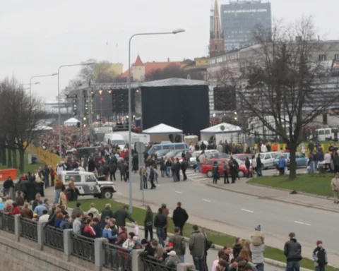 Аналитики предлагают реформировать систему праздников в Латвии на основе опроса населения