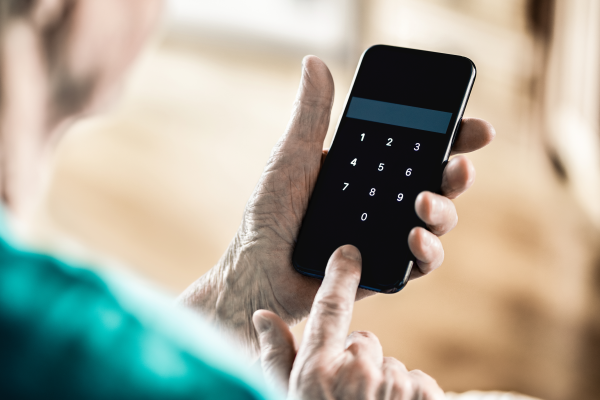 Борьба с телефонным мошенничеством: Ассоциация финансовой отрасли призывает к законопроектам