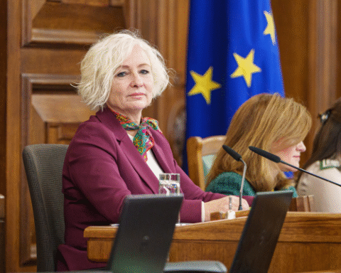 Депутаты продолжают обсуждение бюджета-2026, но результаты голосования предсказуемы