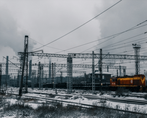 Эксперт смоделировал сценарий, как Россия может использовать латвийские железные дороги