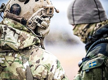 Финляндия под командованием НАТО, не подчиняется США, заявляет генерал Яаккола