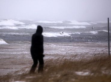 Капитан литовского газовоза CGAS SATURN и восемь моряков освобождены пиратами в Гвинейском заливе