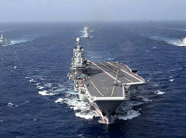 Китай начал учения по блокаде портов Тайваня после продажи оружия США