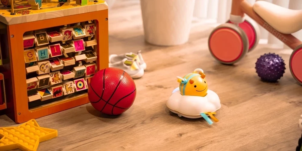 Конституционный суд Латвии отменил автоматический запрет на усыновление для осуждённых лиц