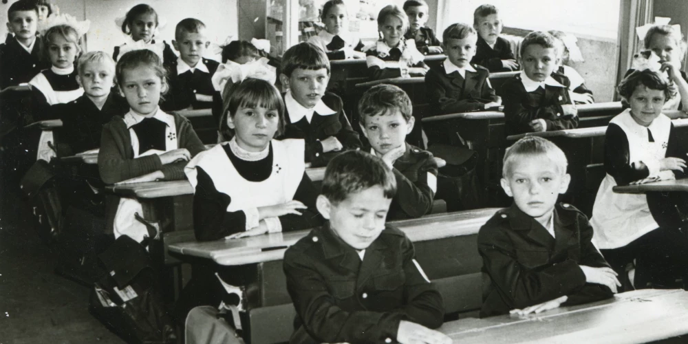 Латвийцы положительно оценили советское образование в комментариях к материалу о школьных предметах