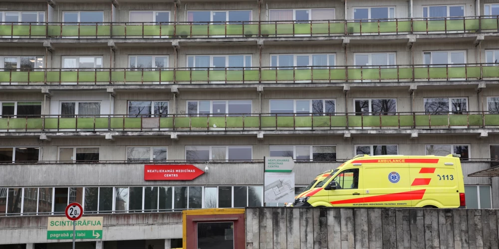 Латвийские больницы вводят ограничения на посещение пациентов из-за респираторных инфекций