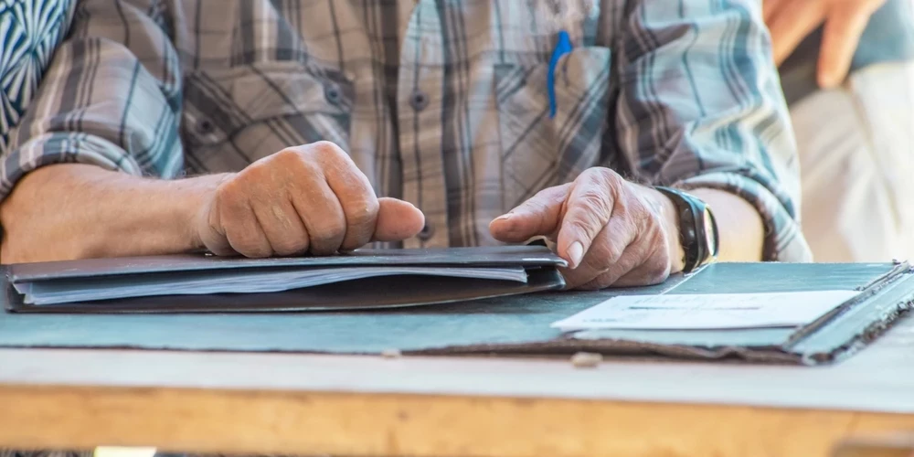 Латвия планирует изменить подачу документов для нуждающихся через расширение прав соцслужб