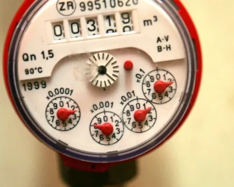 Мошенники предлагают оплату за "проверку счетчиков" Sadales tīkls и Latvenergo