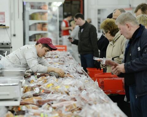 Падение производства продуктов питания в россии стало индикатором ускоряющегося экономического кризиса