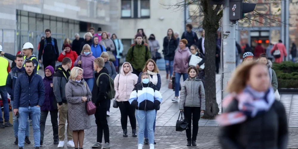Перерасчет пенсий и социальных пособий от VSAA: изменения с 1 января 2026 года