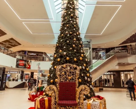 Подарки от 150 евро и активные мероприятия в AKROPOLE в декабре