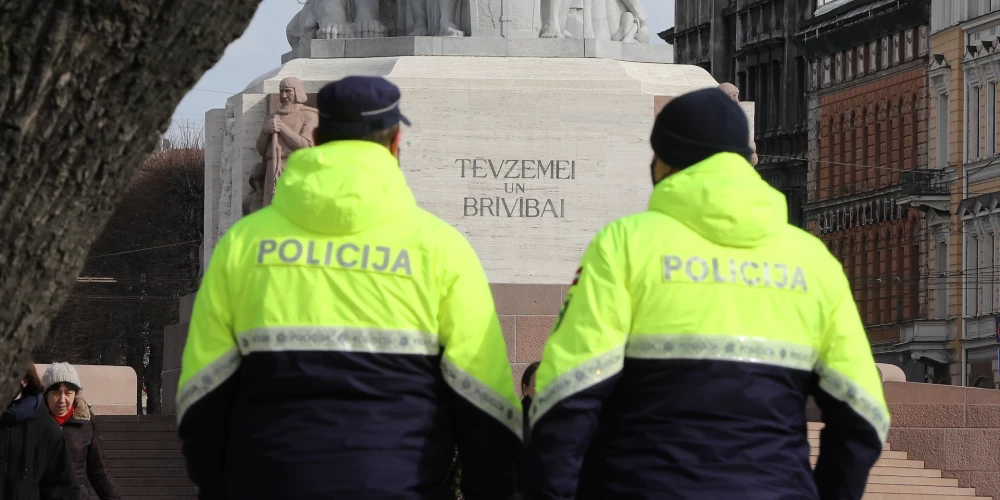 Полиция усиливает контроль за водителями и фейерверками в праздничный период