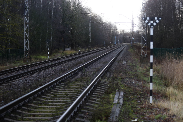 Политолог: разбор рельсов на российском направлении не допустим