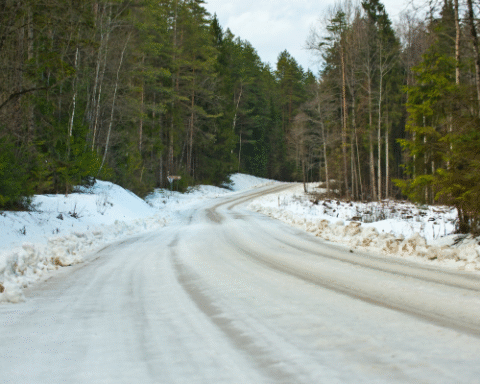 Правительство Латвии обсудило стратегию развития автодорог до 2040 года
