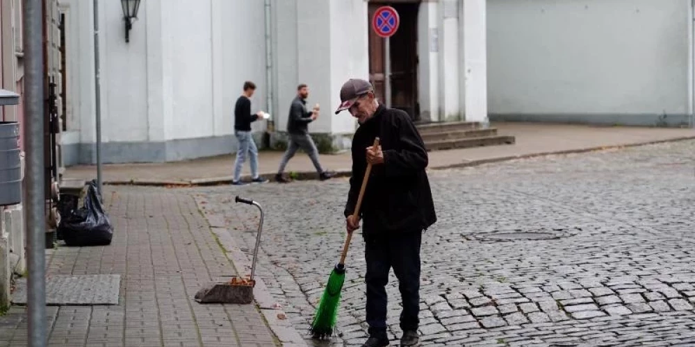 Предприниматель признан виновным в уклонении от уплаты налогов и получит 160 часов общественных работ