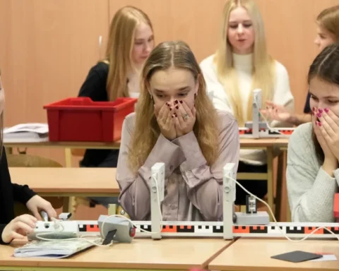 Проблемы образования в Латвии: недостаток внимания к отстающим ученикам и социальное неравенство