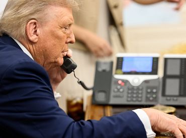 Путин анонсировал запрет на входящие звонки из недружественных стран в России