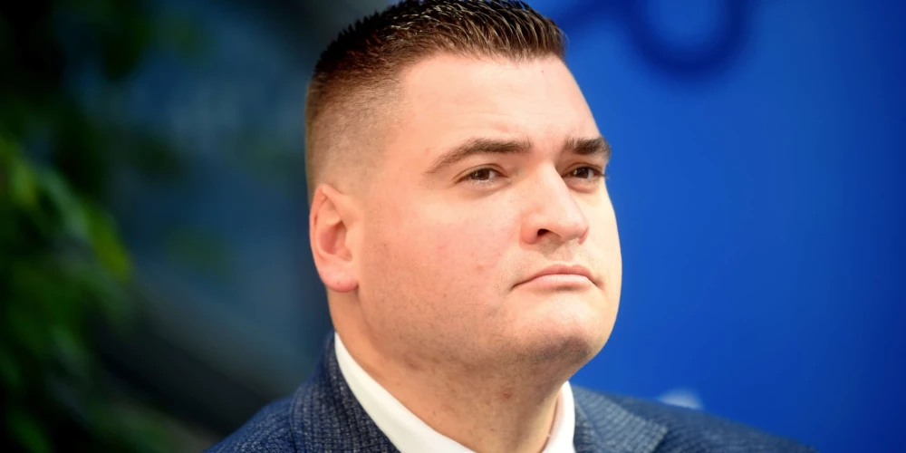 Ратниекс приостановил обсуждение продажи Rīgas namu pārvaldnieks