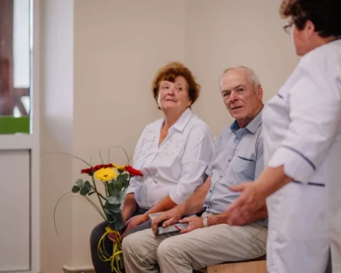 Разница в сроках лечения в латвийской медицине вызывает вопросы о качестве и эффективности системы